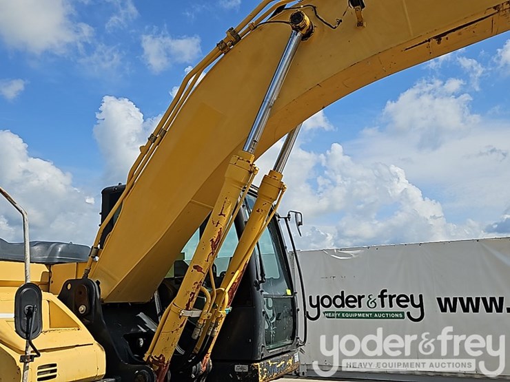 2017-kobelco-sk210-lc-10-image-13