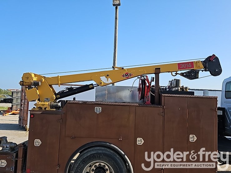 2016-international-durastar-4300-image-25