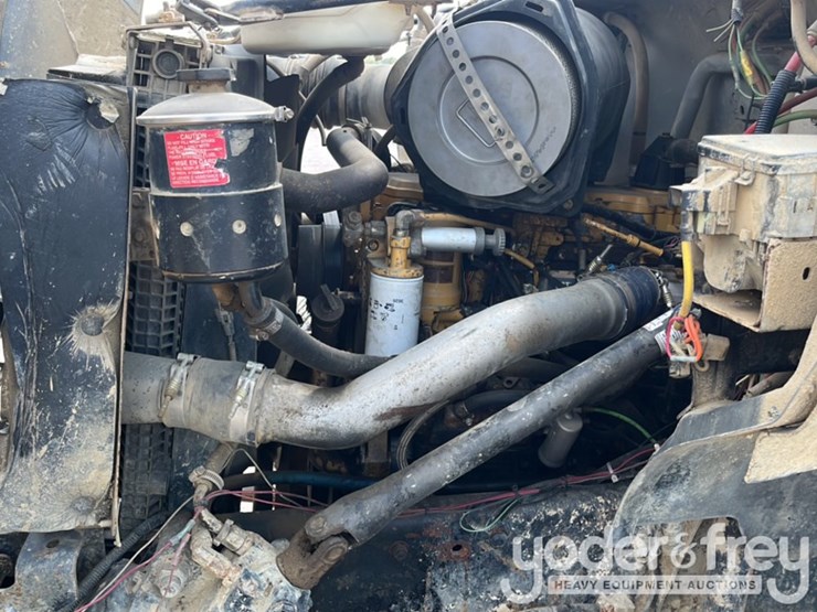2000-ford-f750-image-18