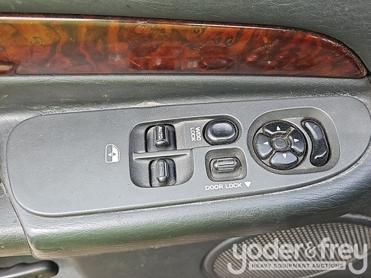 2002-dodge-1500-image-26