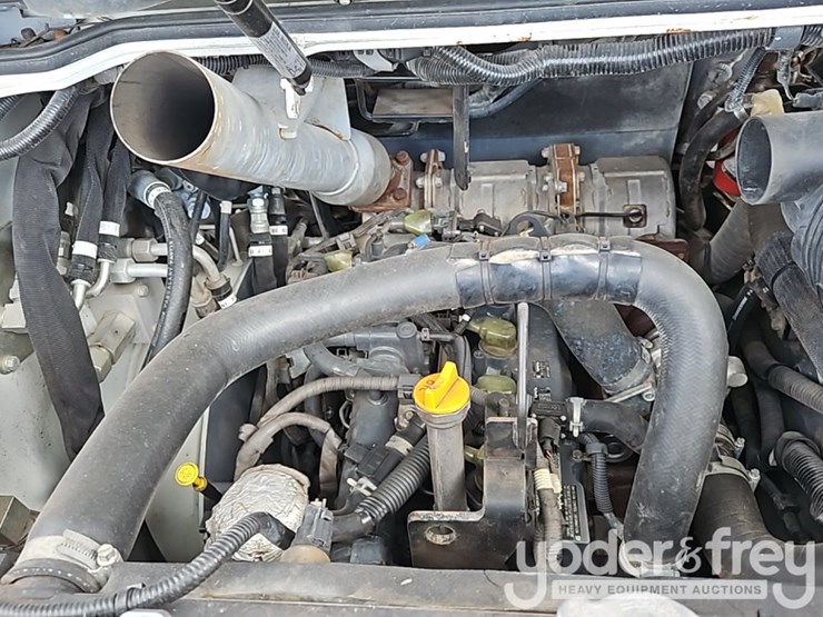 2021-takeuchi-tl8r2-image-23