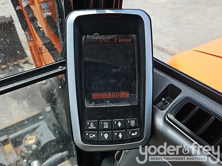 2022-doosan-dx85r-3-image-40