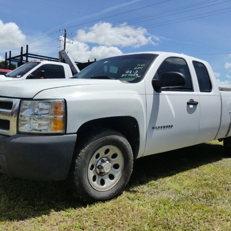 2011 CHEVROLET SILVERADO
