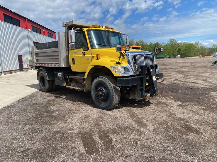 2007-international-7000-dump-truck-image-3