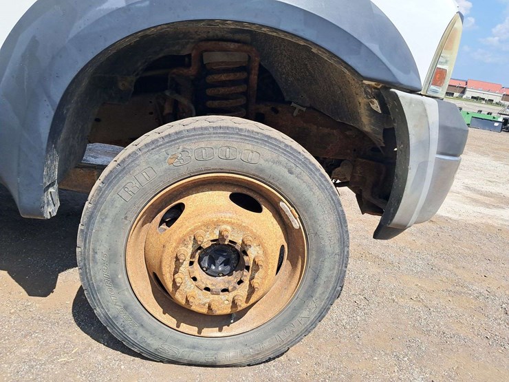 2007-ford-f450-image-17