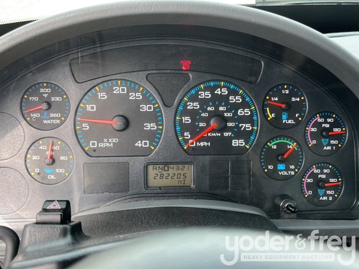 2006-international-durastar-4300-image-25