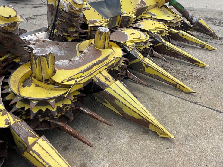 john-deere-688-image-11