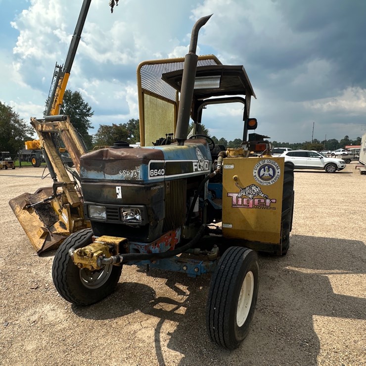 FORD 6640