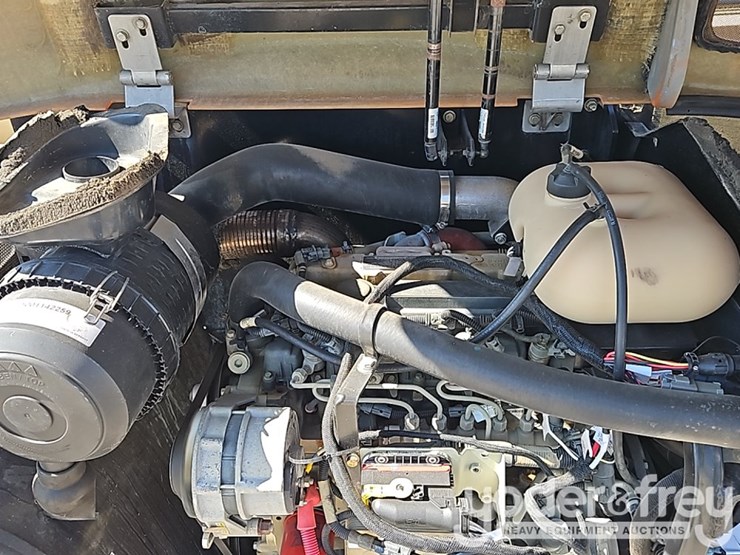 2018-jlg-g5-18a-image-16