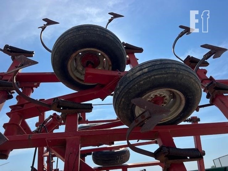 case-ih-4300-image-19