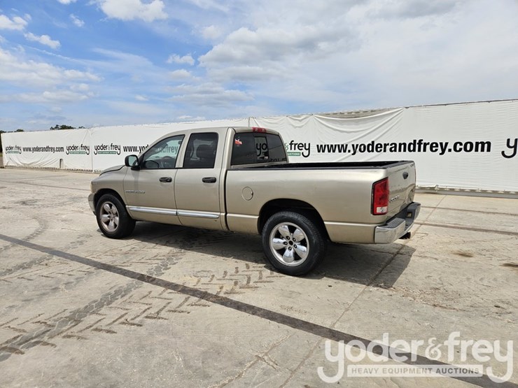 2004-dodge-ram-1500-image-3