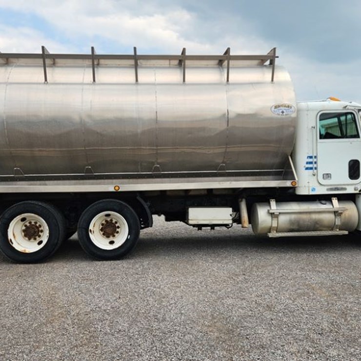 1995 FREIGHTLINER FLD120