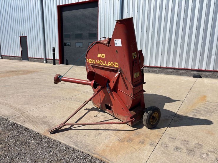 new-holland-28-image-1