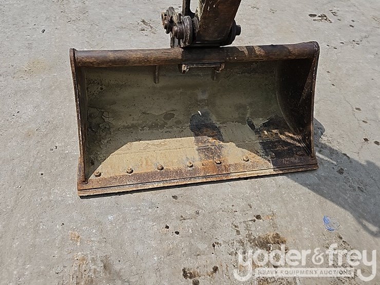 2005-takeuchi-tb145-image-9