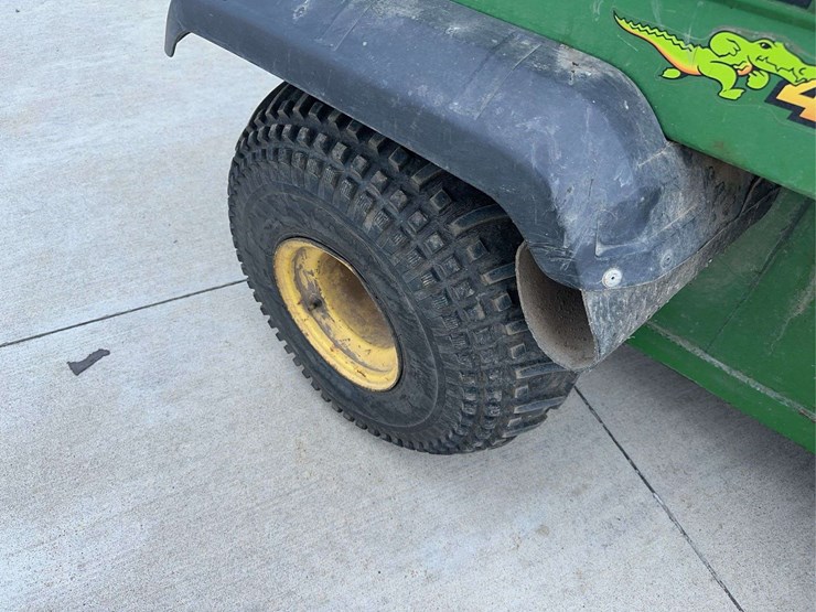 john-deere-gator-image-8