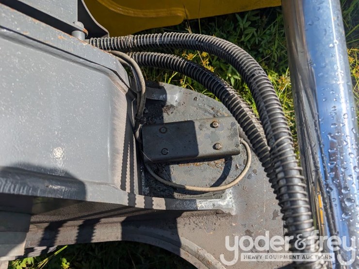 2022-deere-850l-lgp-image-20