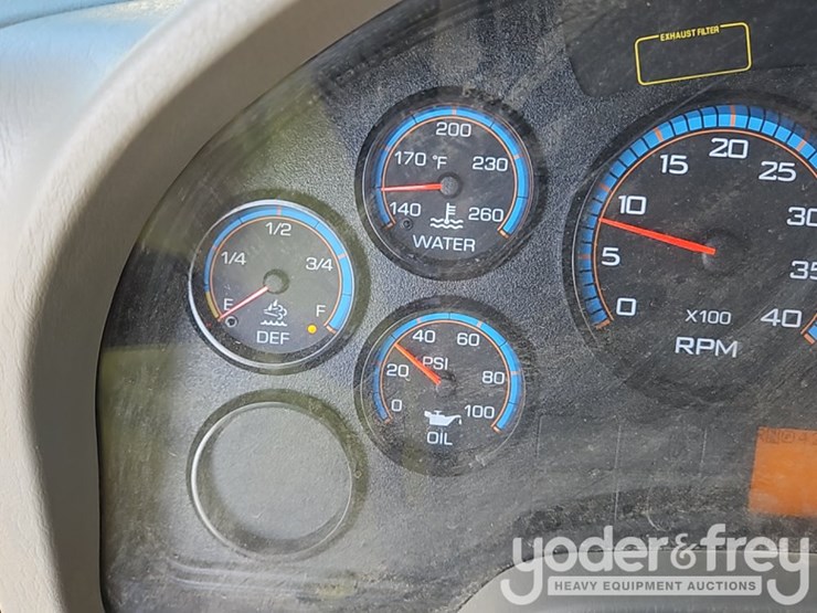 2016-international-durastar-4300-image-62