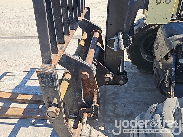 2018-jlg-g5-18a-image-11