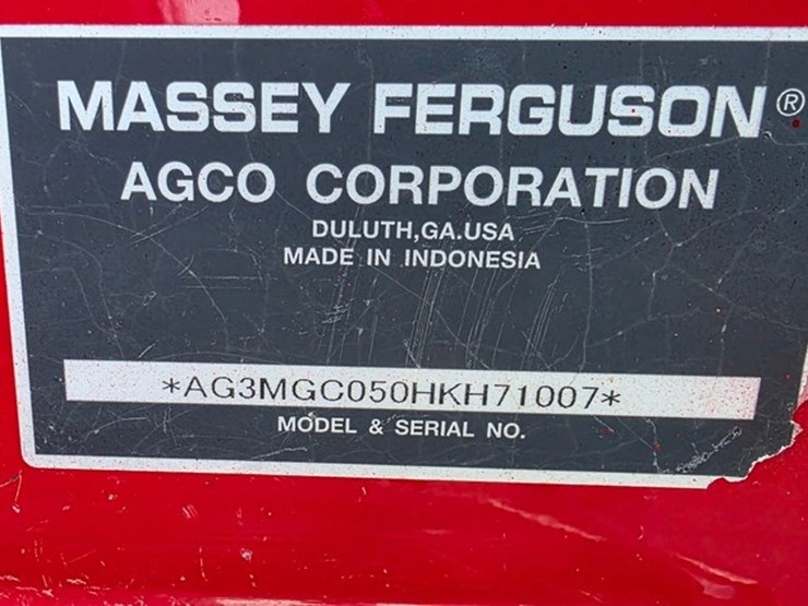 2017-massey-ferguson-gc1705-image-5