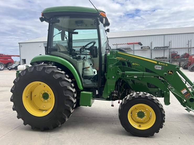 2024-john-deere-4066r-image-13