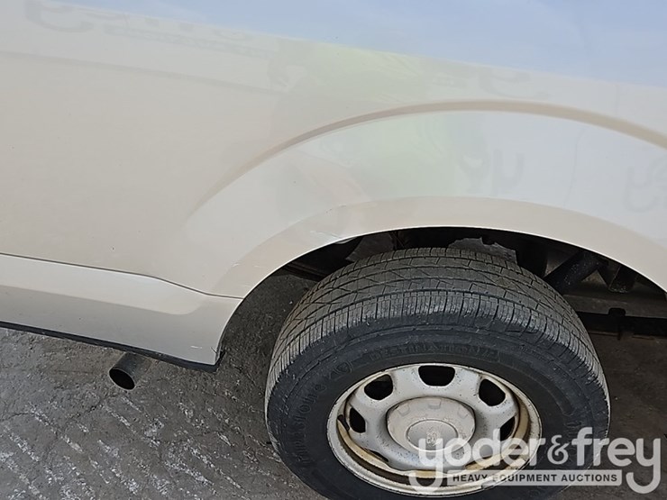 2016-ford-f150-image-15