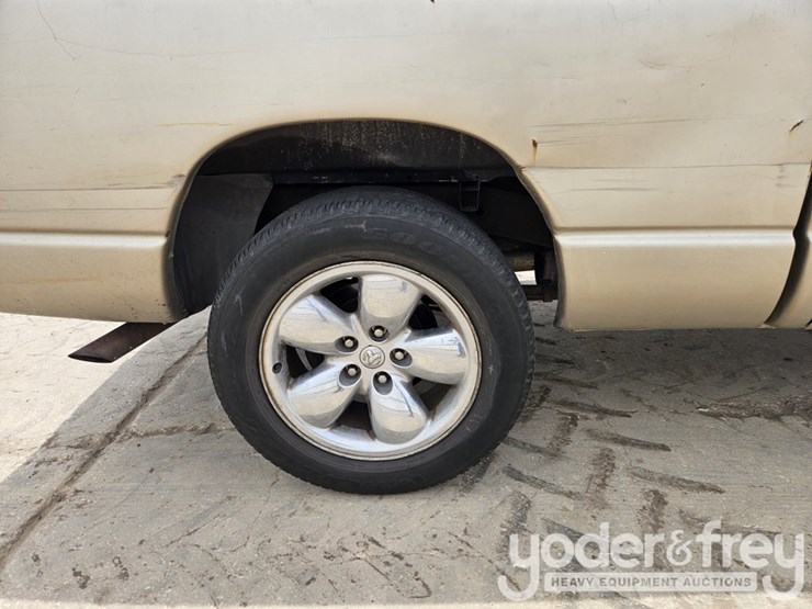 2004-dodge-ram-1500-image-9