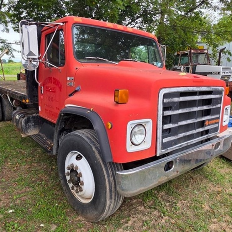 1987 INTERNATIONAL S1900