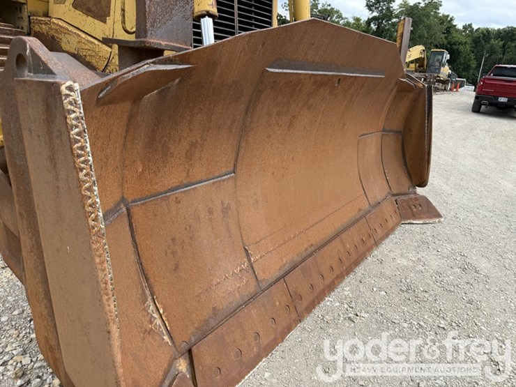 2005-caterpillar-d8t-image-21