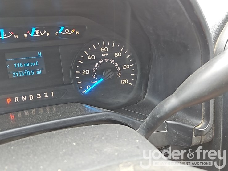 2016-ford-f150-image-30