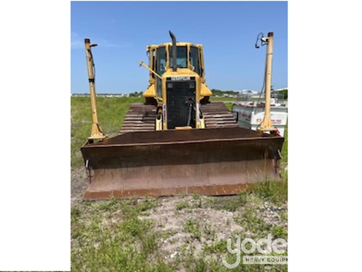 2005-caterpillar-d5n-image-4