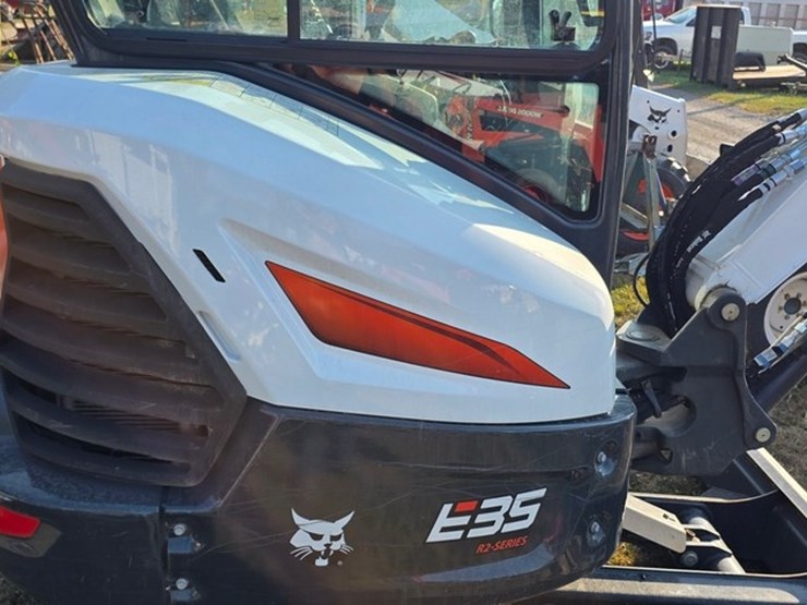 2024-bobcat-e35-image-26