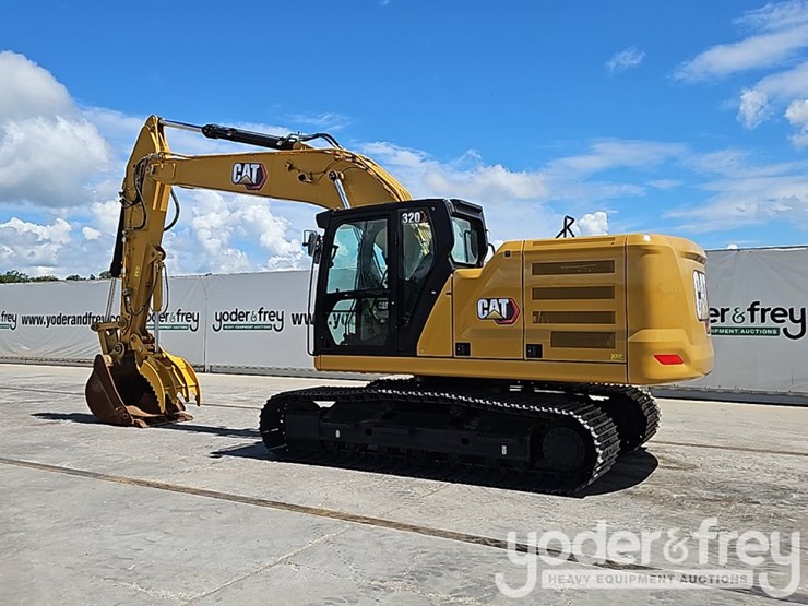 2022-caterpillar-320-image-4
