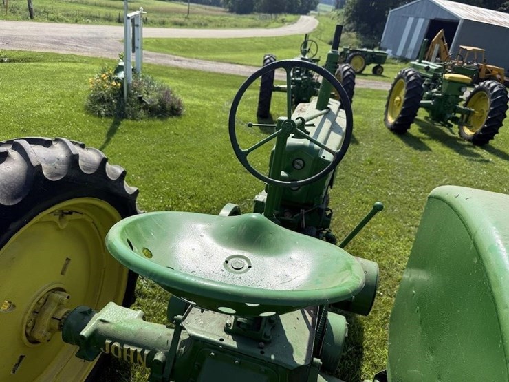 john-deere-b-image-8