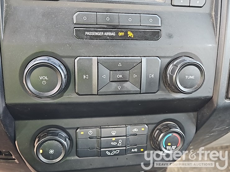 2016-ford-f150-image-26