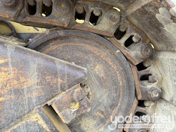 2015-caterpillar-d6n-xl-image-16