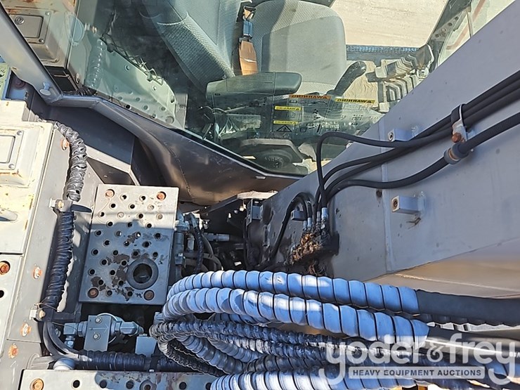 2019-volvo-ecr145el-image-32