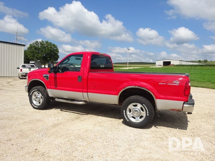2010-ford-f250-xlt-image-28