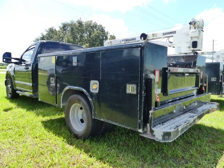 2019-ford-f150-xl-image-4