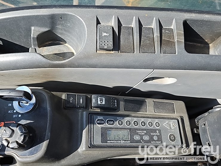 2018-case-cx210d-image-43