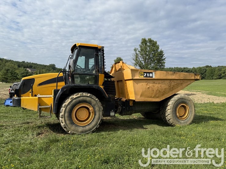 2005-jcb-718-image-3