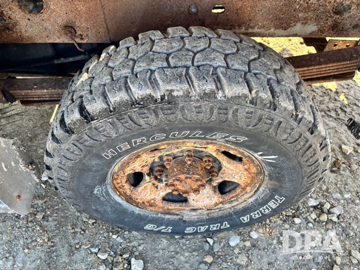 2005-chevrolet-2500hd-image-28