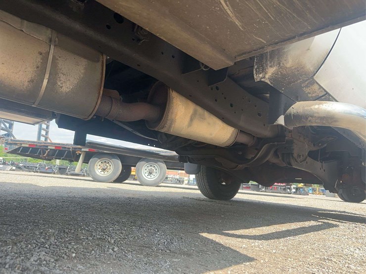 2016-ford-f350-image-27