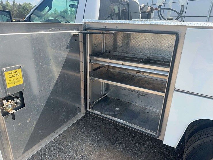 2016-ford-f350-image-23