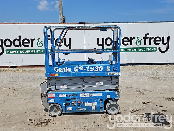 2015-genie-gs1930-image-2