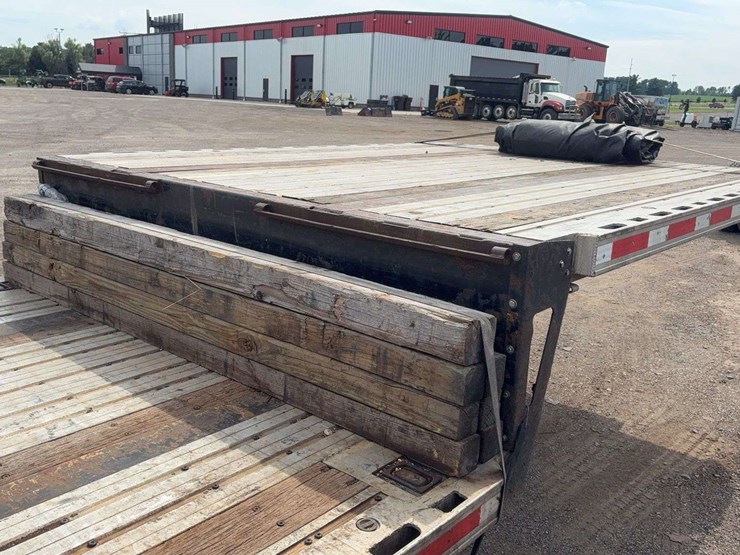 2015-fontaine-step-deck-image-12
