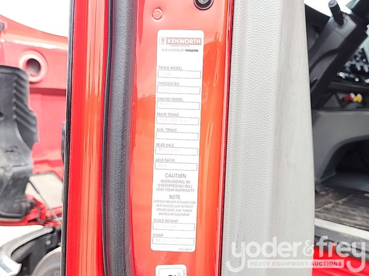 2018-kenworth-t680-image-51