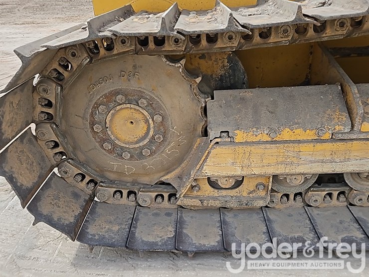 2016-deere-450j-image-8