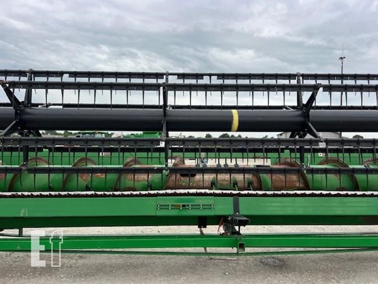 2009-john-deere-635f-image-25