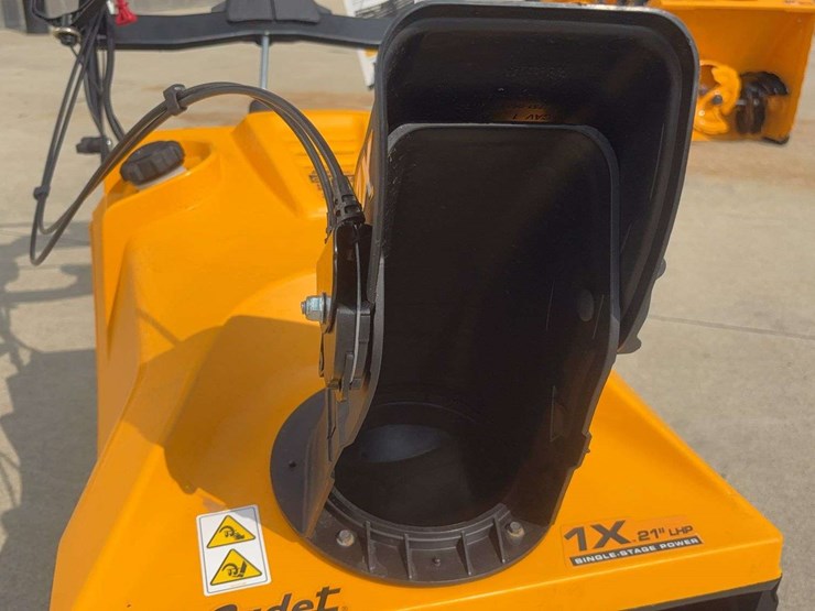 2022-cub-cadet-1x-21-lhp-snowblower-image-10