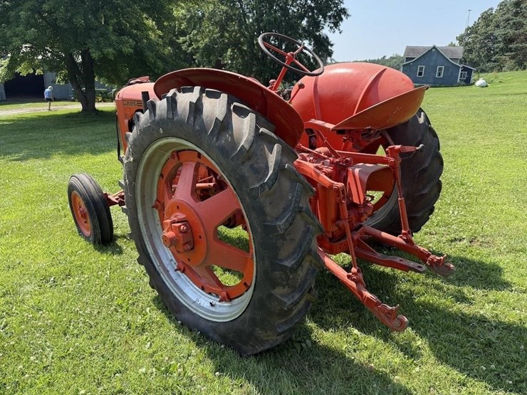 case-dc-4-tractor-image-6